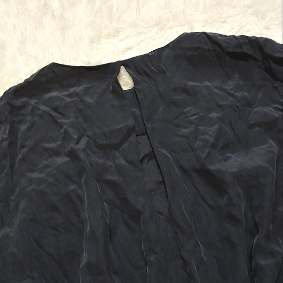 ⬇️Price Drop! Frame 100% Silk Peplum Top - Navy Blue/Red - Picture 8 of 13